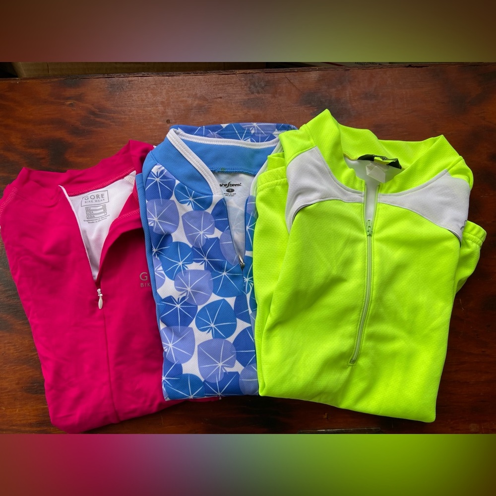 Women’s cycling jerseys